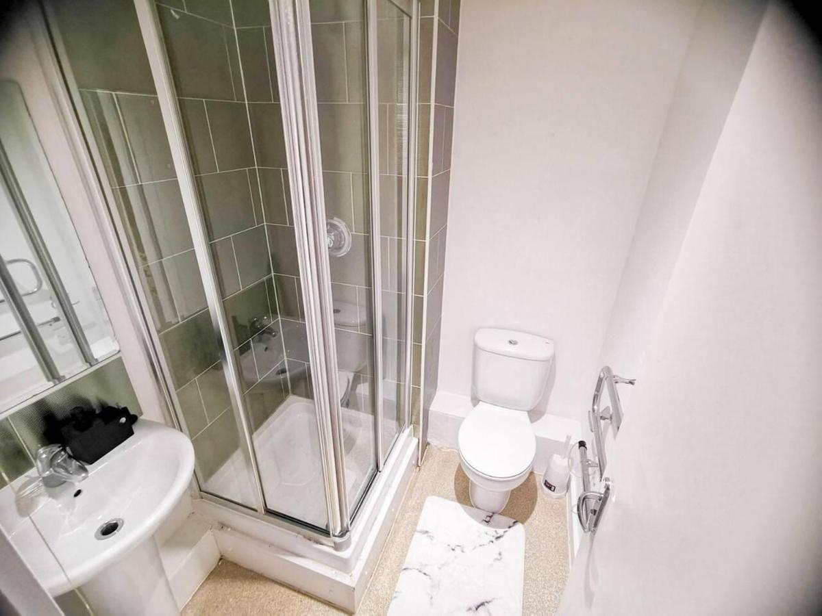 מנצ'סטר 2-Bed Apartment Near City Centre מראה חיצוני תמונה