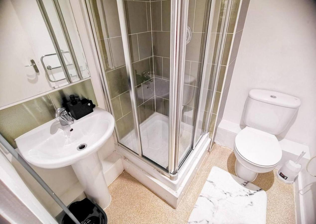מנצ'סטר 2-Bed Apartment Near City Centre מראה חיצוני תמונה